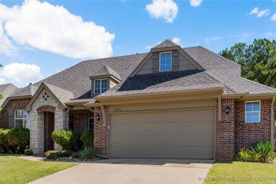 12511 S 4th Court, House other with 5 bedrooms, 3 bathrooms and null parking in Jenks OK | Image 2