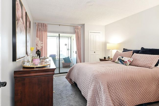 302 - 1355 Winter St, Condo with 2 bedrooms, 2 bathrooms and 1 parking in White Rock BC | Image 9