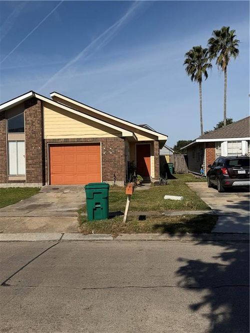 2102 Lac La Belle Dr, Harvey, LA, 70058-5237 | Card Image