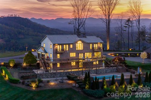 83 Cozy Mountain Ln, Weaverville, NC, 28787-8456 | Card Image