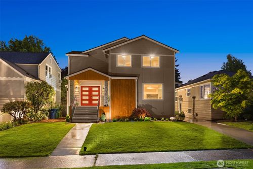 4326 Ne 44th St, Seattle, WA, 98105-5131 | Card Image
