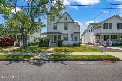 91 Bay Avenue, House other with 6 bedrooms, 2 bathrooms and null parking in Atlantic Highlands NJ | Image 1