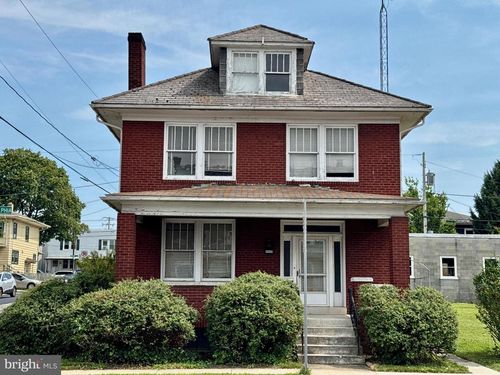 990 E Philadelphia St, YORK, PA, 17403-1121 | Card Image