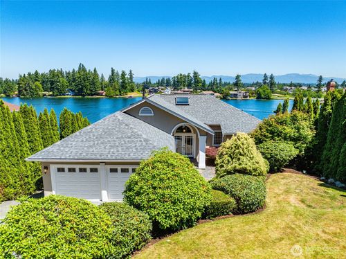 2815 211th Ave E, Lake Tapps, WA, 98391-9010 | Card Image