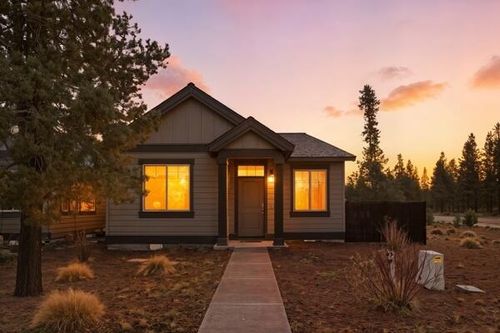 51905 Lumberman Ln, La Pine, OR, 97739-8994 | Card Image