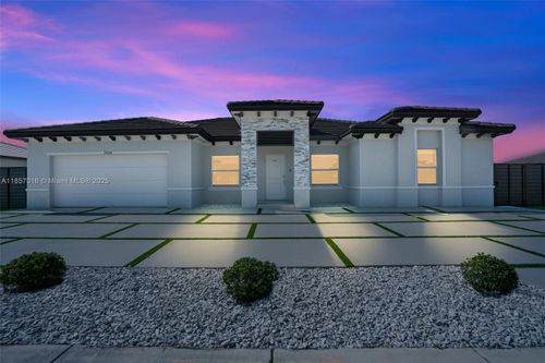 19058 Sw 133rd Ave, Miami, FL, 33177-6271 | Card Image