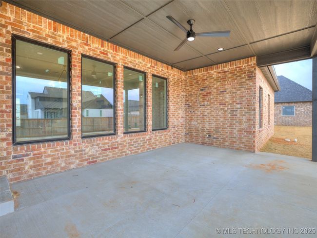 5704 E 126 Th St S, House other with 4 bedrooms, 4 bathrooms and null parking in Bixby OK | Image 49