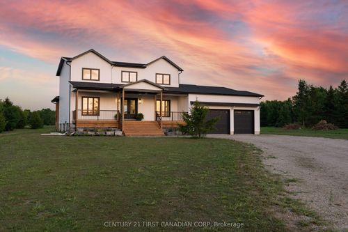 12110 Gale Rd, Ailsa Craig, ON, N0M1A0 | Card Image