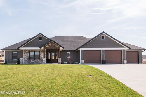 5006 Silo Hill Ln, Jefferson City, MO, 65101-0203 | Card Image