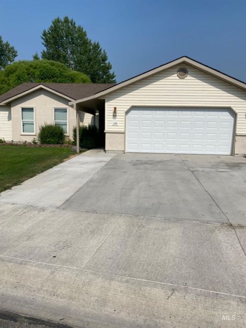 1285 Golden Pheasant Dr, Twin Falls, ID, 83301-5666 | Card Image