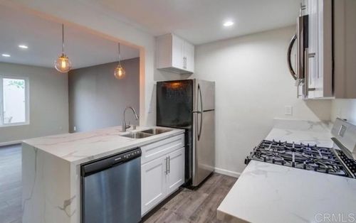 b-343 Lansing Cir, Escondido, CA, 92025-3346 | Card Image
