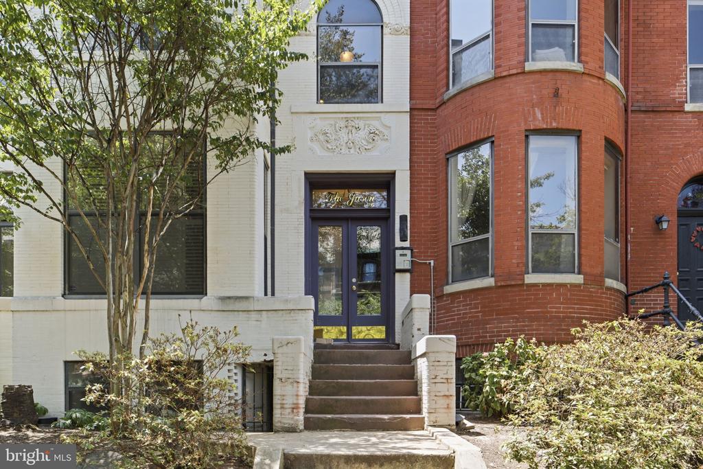 Residential in WASHINGTON 3