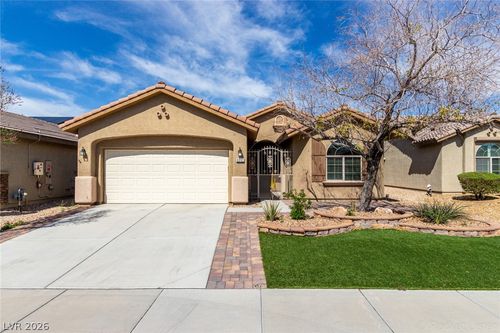 6092 Fox Creek Ave, Las Vegas, NV, 89122-3484 | Card Image