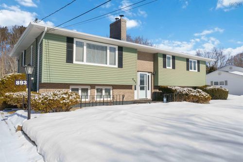 893 Main St, Kingston, NS, B0P1R0 | Card Image
