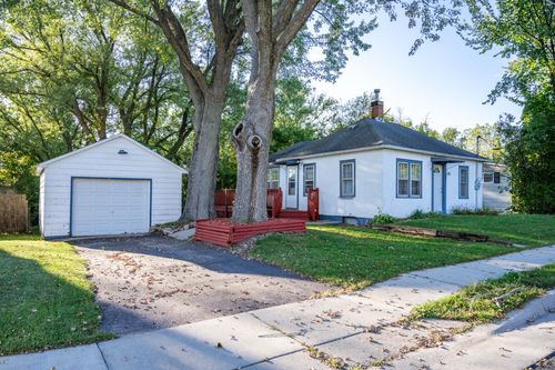 207 Highview Ave, Mauston, WI, 53948-1213 | Card Image
