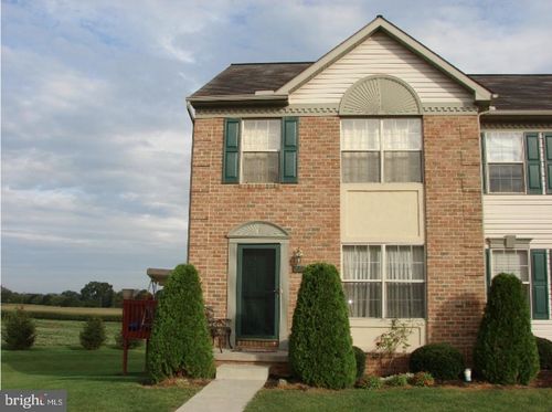 228 Cobblestone Ln, LANCASTER, PA, 17601-3369 | Card Image