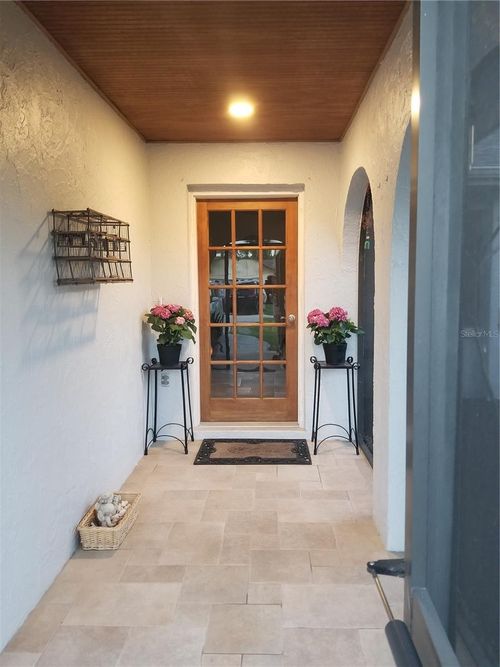 1720 Fossil Dr, Englewood, FL, 34223-6227 | Card Image