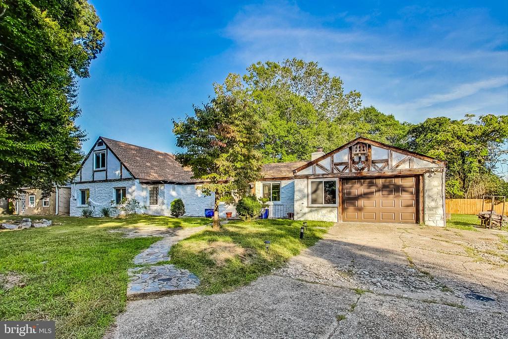Holly Tree Rd, Temple Hills, MD 20748