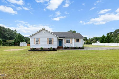 400 Rose Ct, Benson, NC, 27504-6055 | Card Image