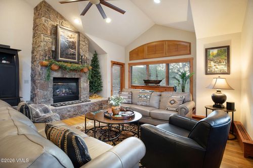 49 Knudson Ranch Rd, Edwards, CO, 81632-5319 | Card Image