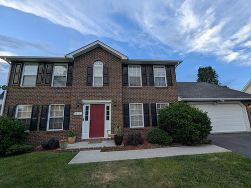 515 Windsor Dr, Christiansburg, VA, 24073-6383 | Card Image