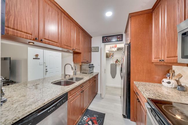 APT-313 - 927 Riverside Dr, Condo with 1 bedrooms, 1 bathrooms and null parking in Coral Springs FL | Image 11