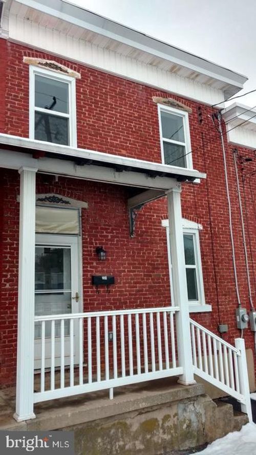 231 N Walborn Ave, ORWIGSBURG, PA, 17961-1825 | Card Image