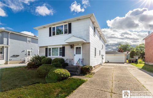 2-187 Sprucewood Dr, Cheektowaga, NY, 14227-3225 | Card Image