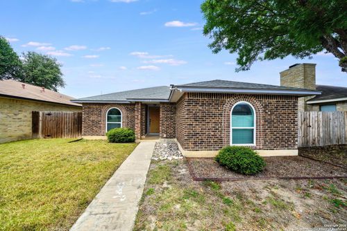 608 Fern Meadow Dr, Universal City, TX, 78148-3704 | Card Image