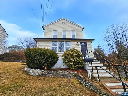 21 King St, Haledon, NJ, 07508-1327 | Card Image