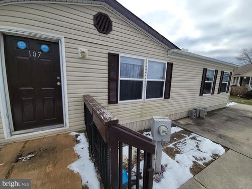 107 Oak Knoll Est, ELIZABETHTOWN, PA, 17022-8915 | Card Image