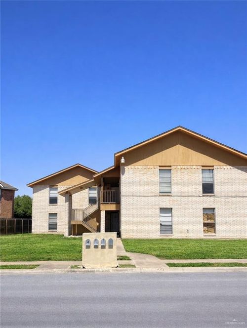 2904 Highland Ave, McAllen, TX, 78501-5933 | Card Image