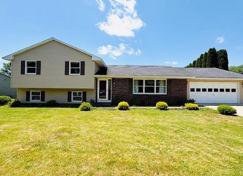 3 Katie Ln, Painted Post, NY, 14870-9004 | Card Image