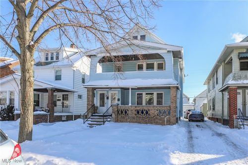 2099 Waterbury Rd, Lakewood, OH, 44107-6212 | Card Image