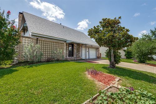 1210 Mcham St, Irving, TX, 75062-4353 | Card Image