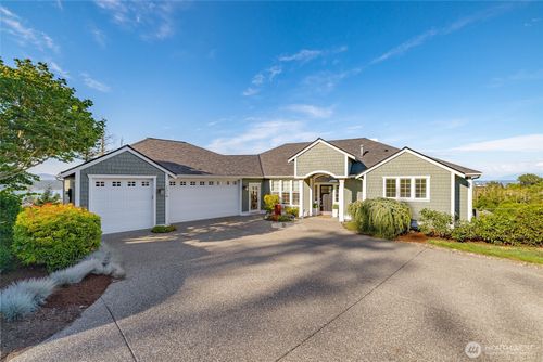 2314 20th Street, Anacortes, WA, 98221 | Card Image