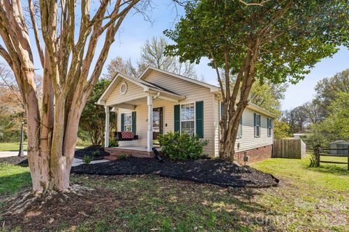 610 Eddleman Rd, Kannapolis, NC, 28083-6121 | Card Image