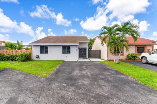 9755 Sw 148th Ct, Miami, FL, 33196 | Card Image