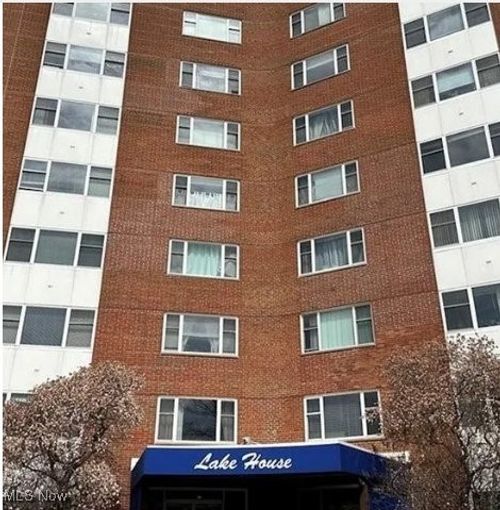 apt-114-11850 Edgewater Dr, Lakewood, OH, 44107-1719 | Card Image