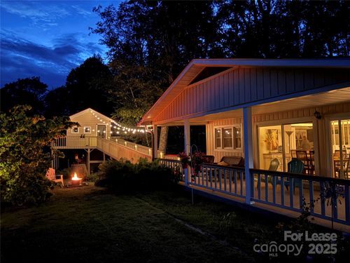 1967 Mckinney Mine Rd, Spruce Pine, NC, 28777-6452 | Card Image