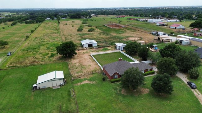 6813 Gregg Rd, House other with 3 bedrooms, 2 bathrooms and null parking in Krum TX | Image 22