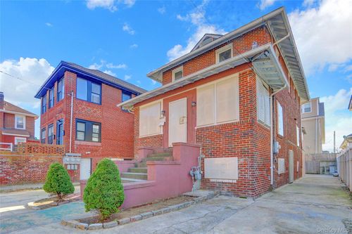 2217 Collier Ave, Far Rockaway, NY, 11691-2636 | Card Image