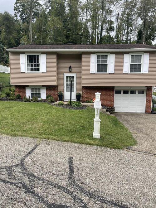 13 Baytree Dr, Wheeling, WV, 26003-4834 | Card Image