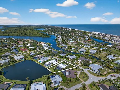 4 Cache Cay Dr, Vero Beach, FL, 32963-1210 | Card Image
