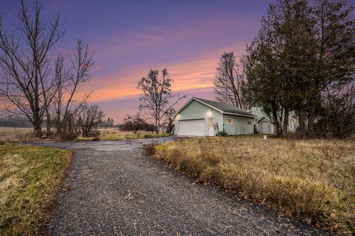 1088 W Remus Rd, Mount Pleasant, MI, 48858-9016 | Card Image