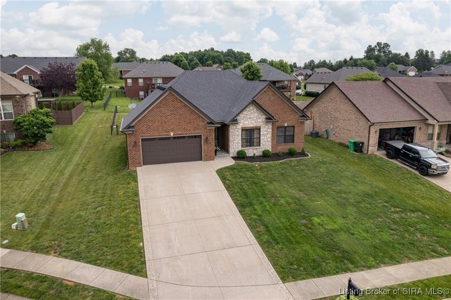 7206 Nelson Ct, Home with 3 bedrooms, 2 bathrooms and null parking in Georgetown IN | Image 34