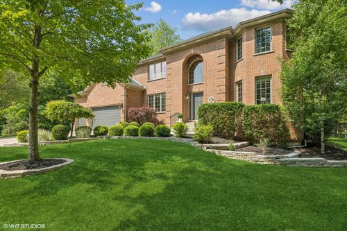 8736 Shade Tree Cir, Village Of Lakewood, IL, 60014-5306 | Card Image