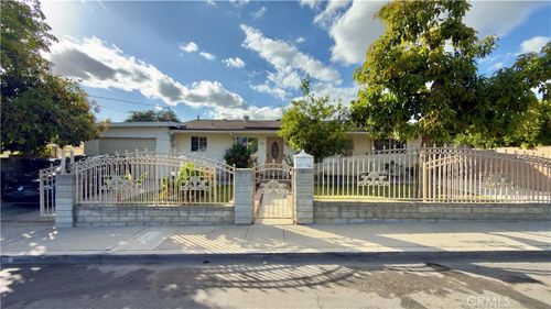 1011 Shadow, San Fernando, CA, 91340 | Card Image