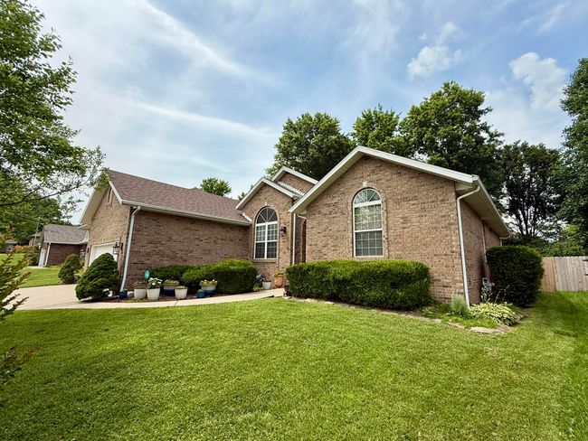 Front of Home | Image 4