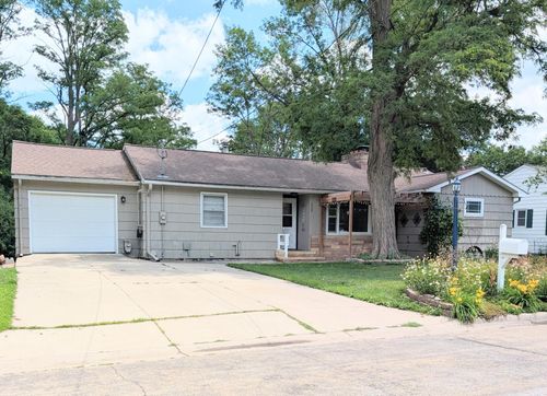 202 North Ln, Albert Lea, MN, 56007-1436 | Card Image